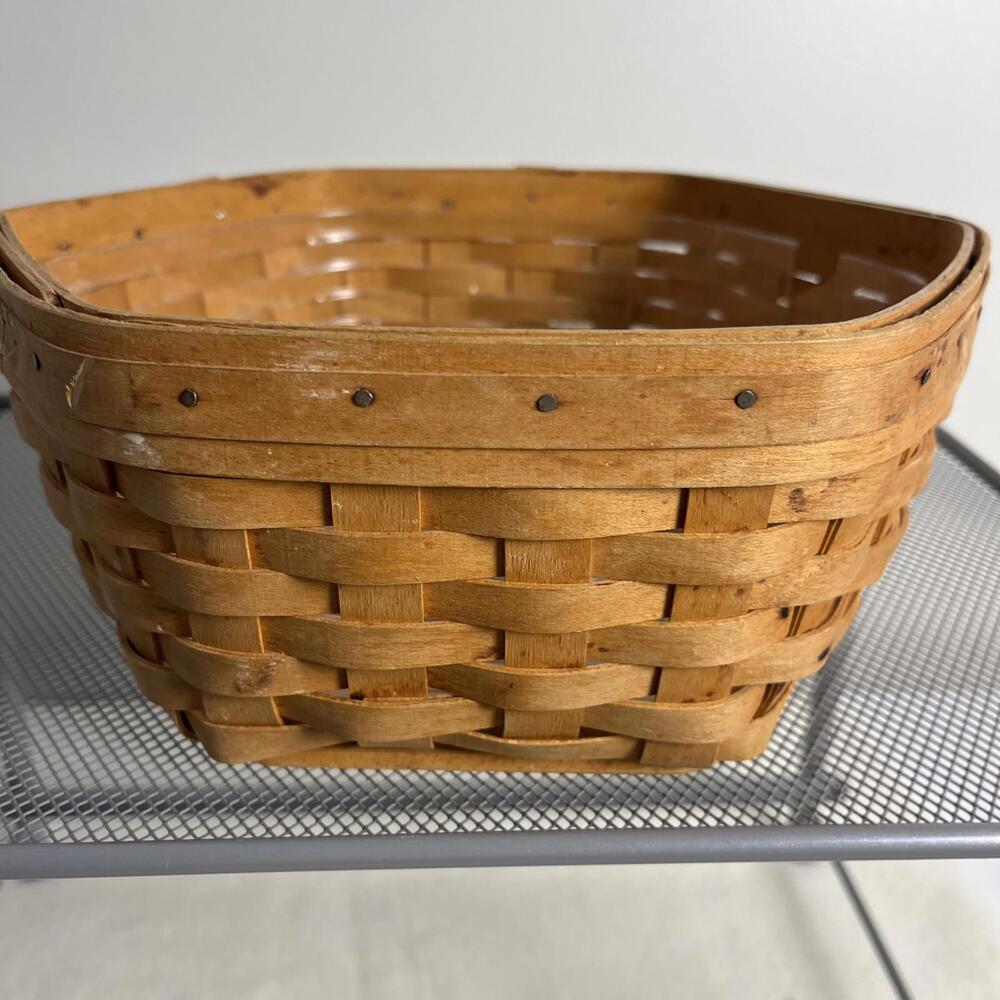 Longaberger Hexagon Basket 1999 with Protector - Picture 3 of 9